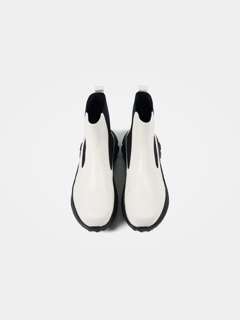【MADE】UX, White