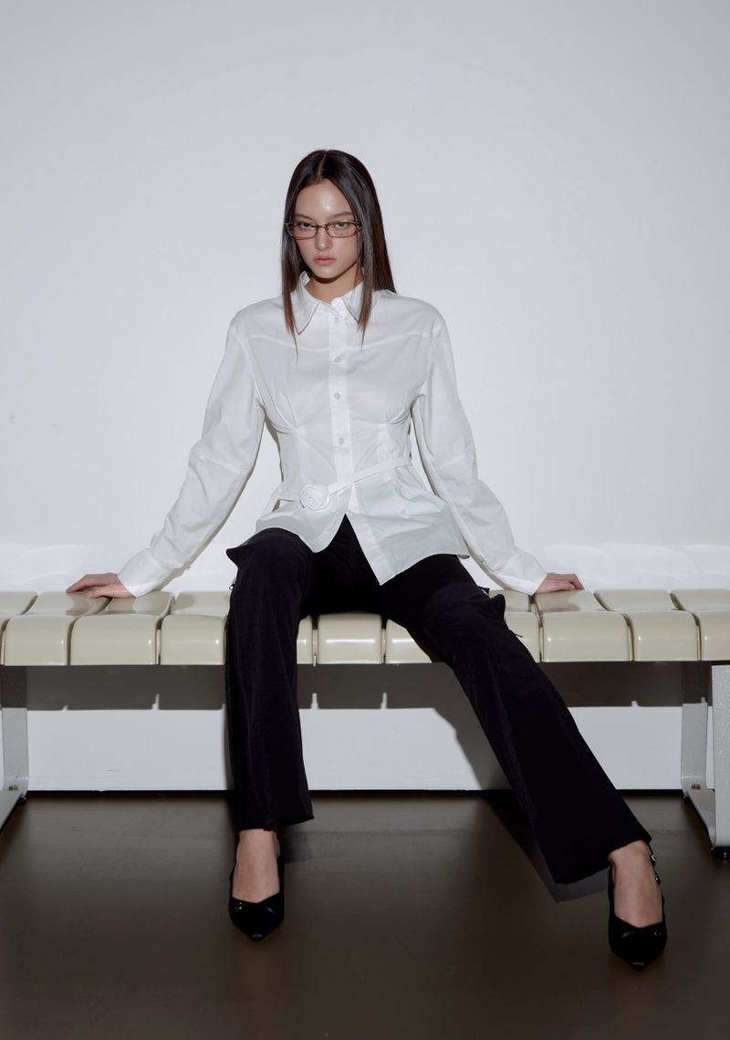 PINTUCK ROSE BELT SHIRT(WHITE)