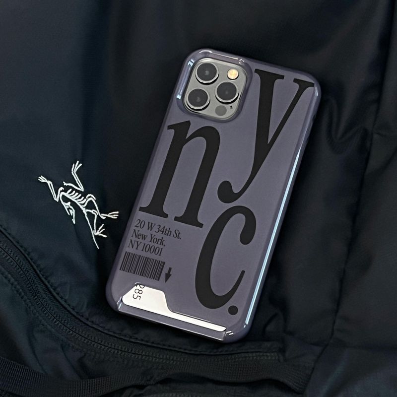 NYC phone case charcoal (card)
