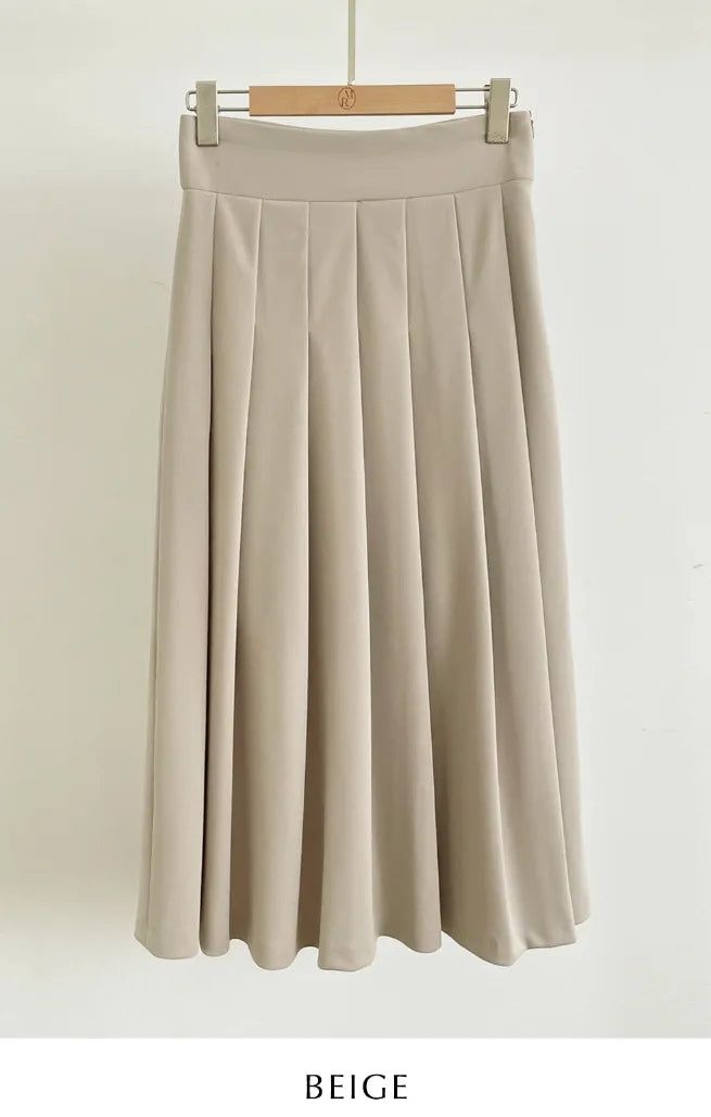 Envo Stretch Pleated Long Skirt