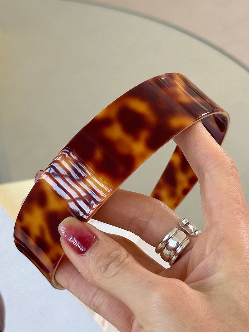 Soft leopard hair band