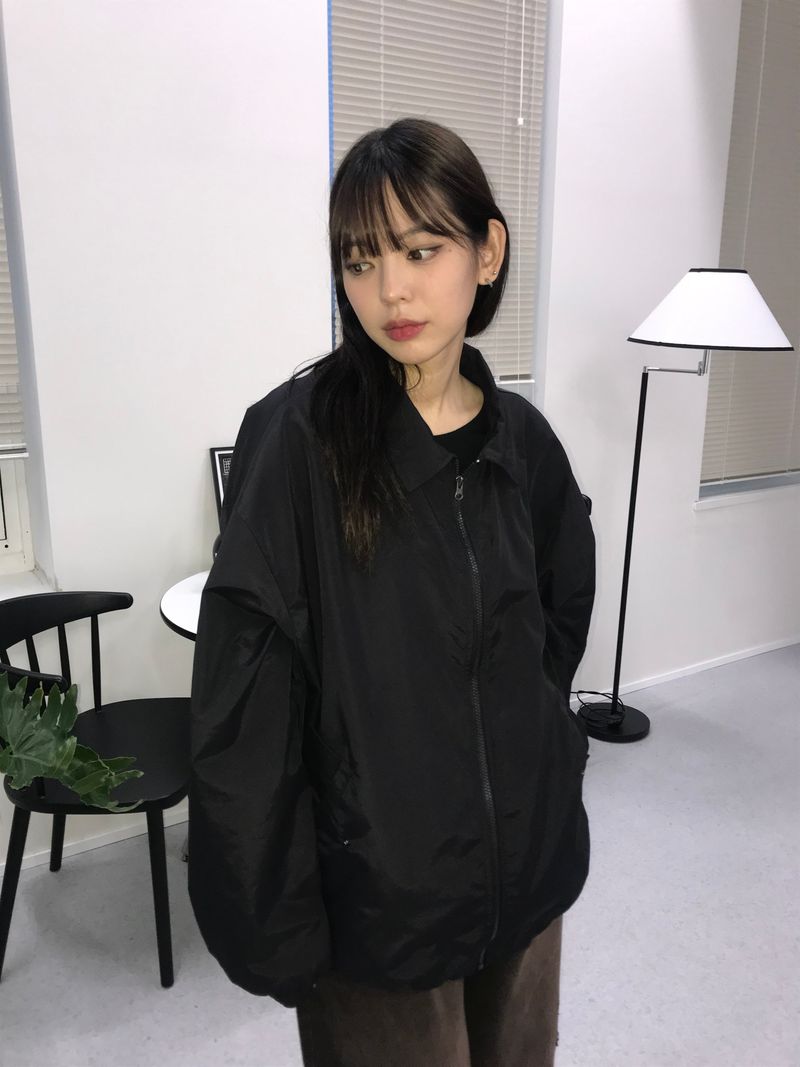 Pulcro collar windbreaker
