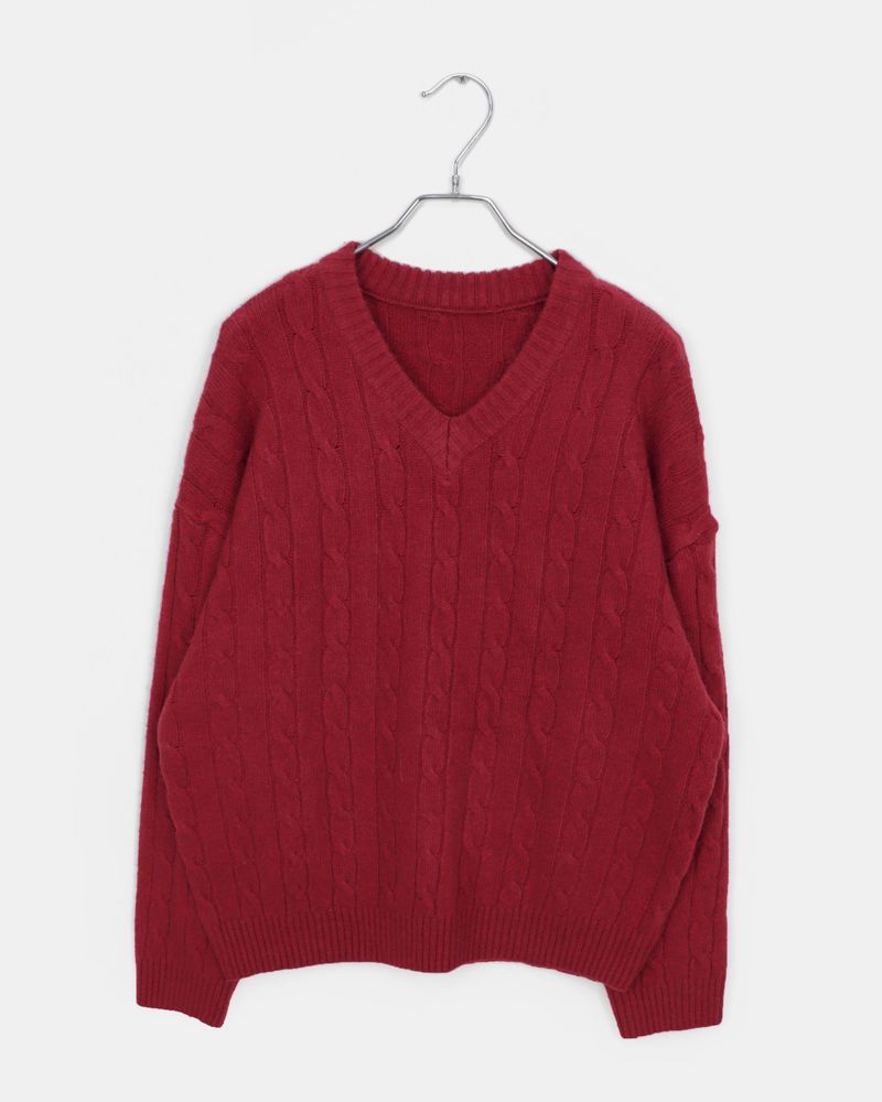 Noyu Loose Wool Cable-knit V-neck Sweater