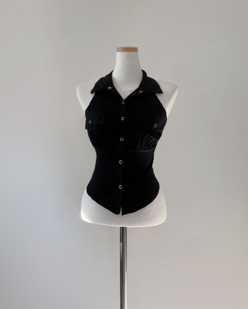 Eriso button halter top (black)