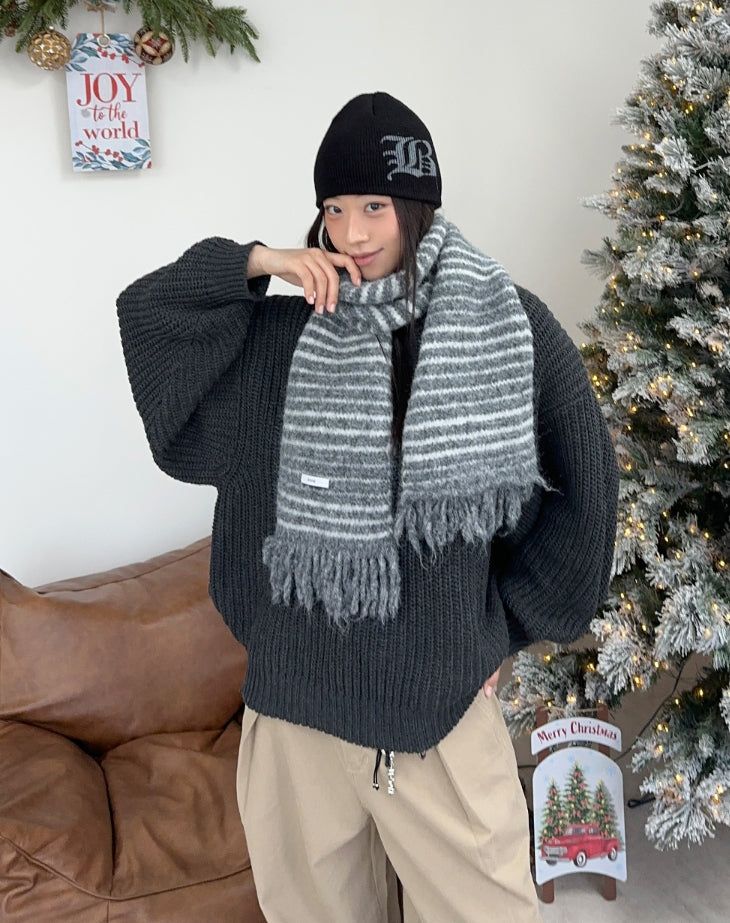Rupel Haji Round Knit