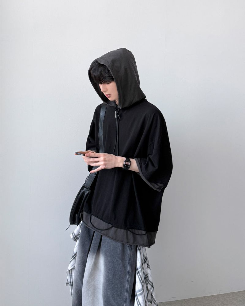 YOURNUS（ユアナス）の「Crunch Layered Half Hoodie（Tops）」