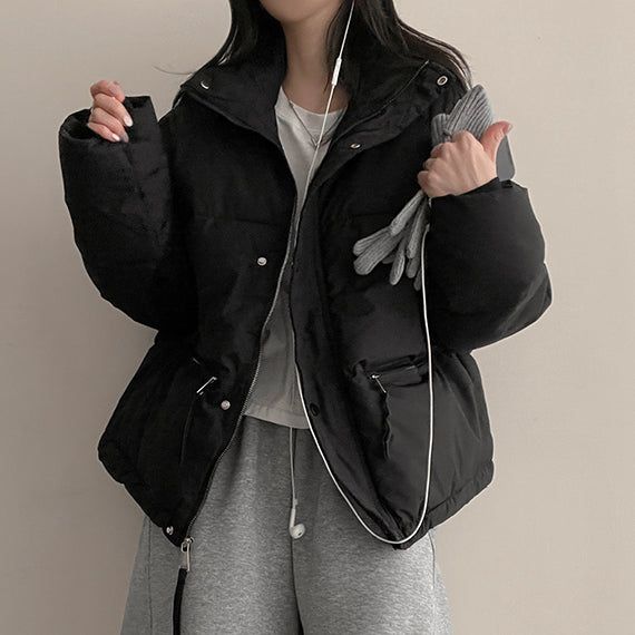 hijjoo（ハイチュー）の「Plaデイリージッパーショートパッドジャンパー（ジャケット/アウター）」