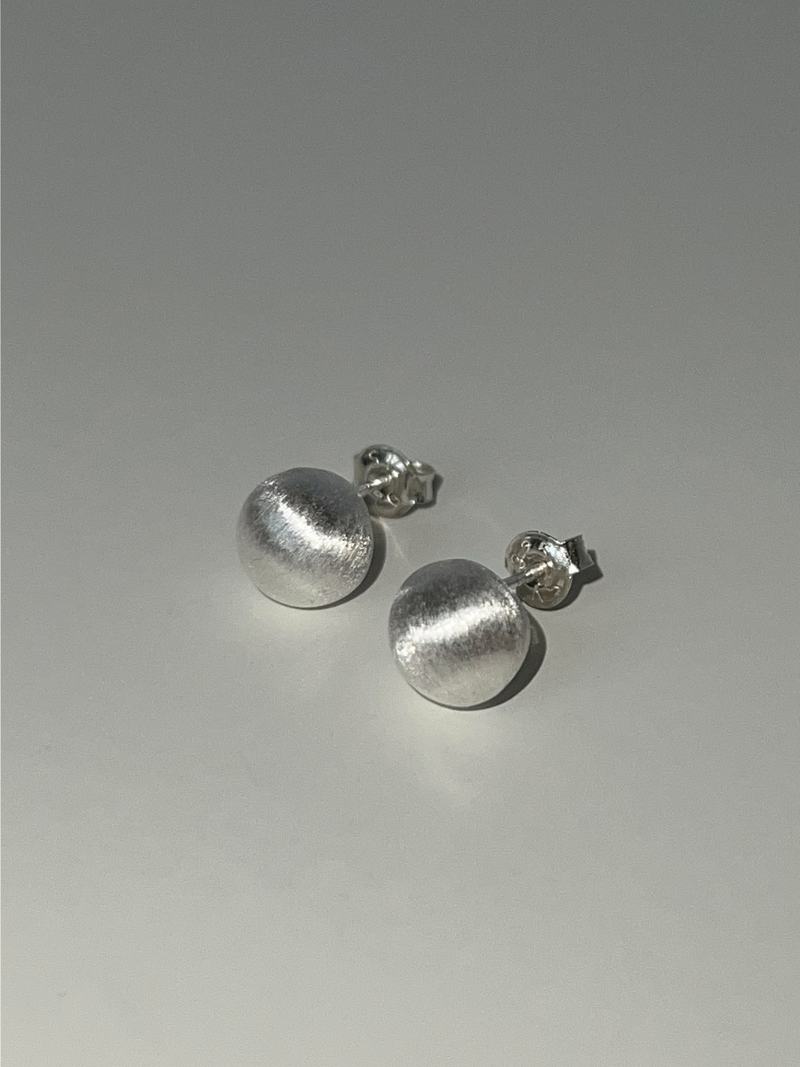 Cotton ball earring (silver)