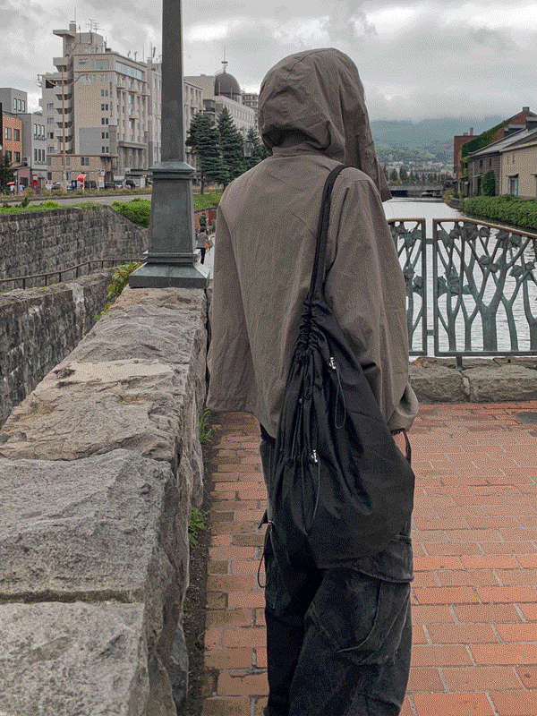 WHAT A LOOK（ワット ア ルック）の「ストリングバケットクロスバッグ（バッグ）」