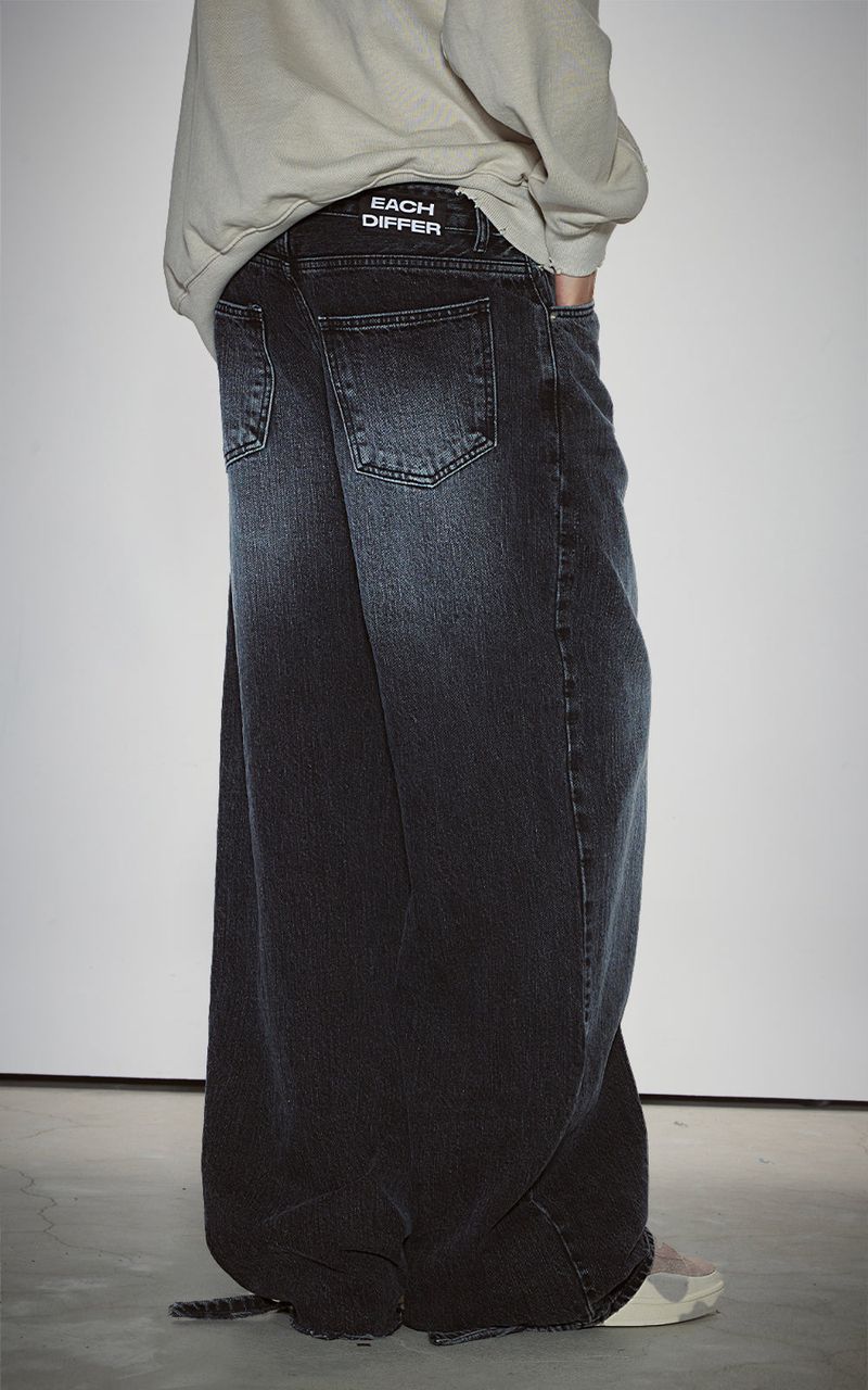 DESTROYED HEM WIDE DENIM_BLACK