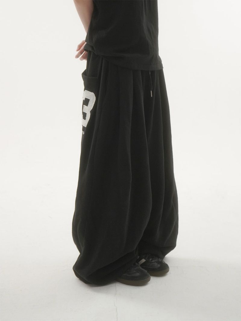 Bold 23embroidery sweat pants -3C