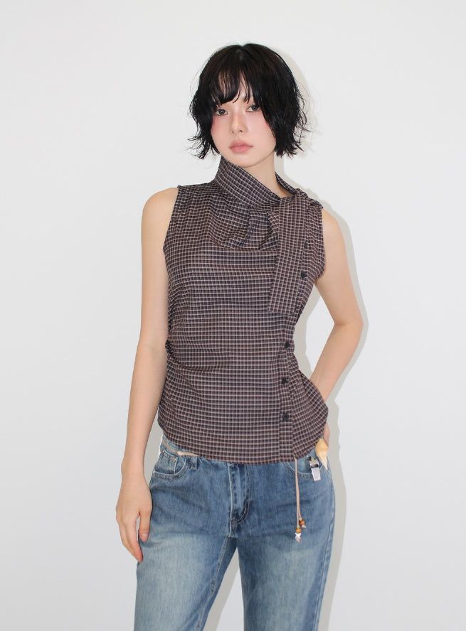 AAKE（アケ）の「STRAP CHECK SLEEVELESS SHIRT（Tops）」