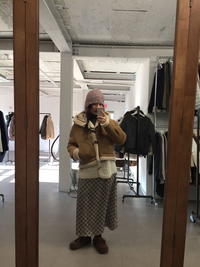 Femme Duffle Hooded Faux Shearling Jacket (2color)