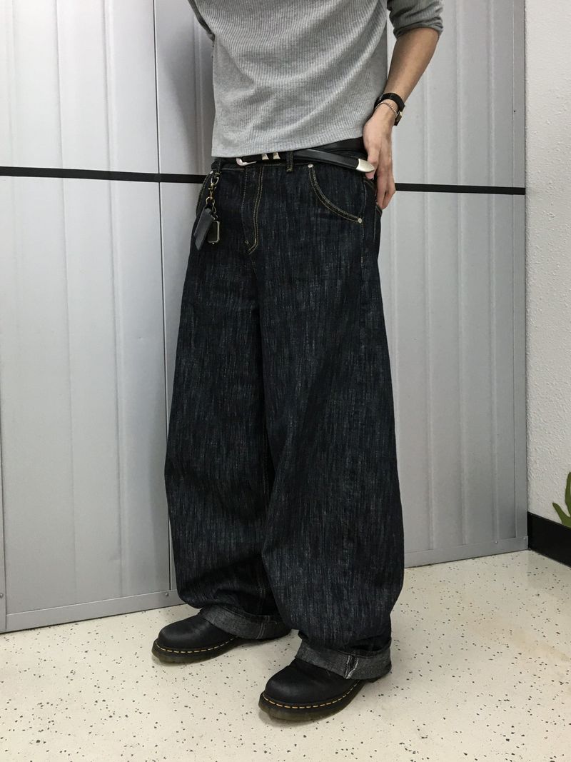 WHAT A LOOK（ワット ア ルック）の「ドビー バルーン カーブ ワイド ロウデニム（パンツ）」