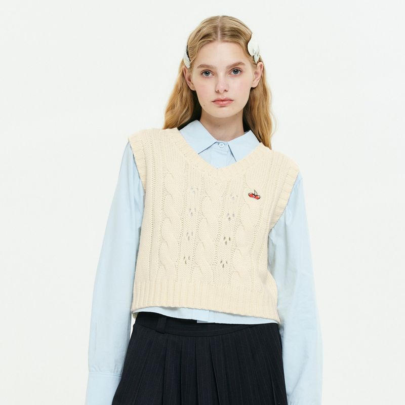 KIRSH（キルシー）の「SMALL CHERRY CABLE CROP KNIT VEST [IVORY]（Tops）」