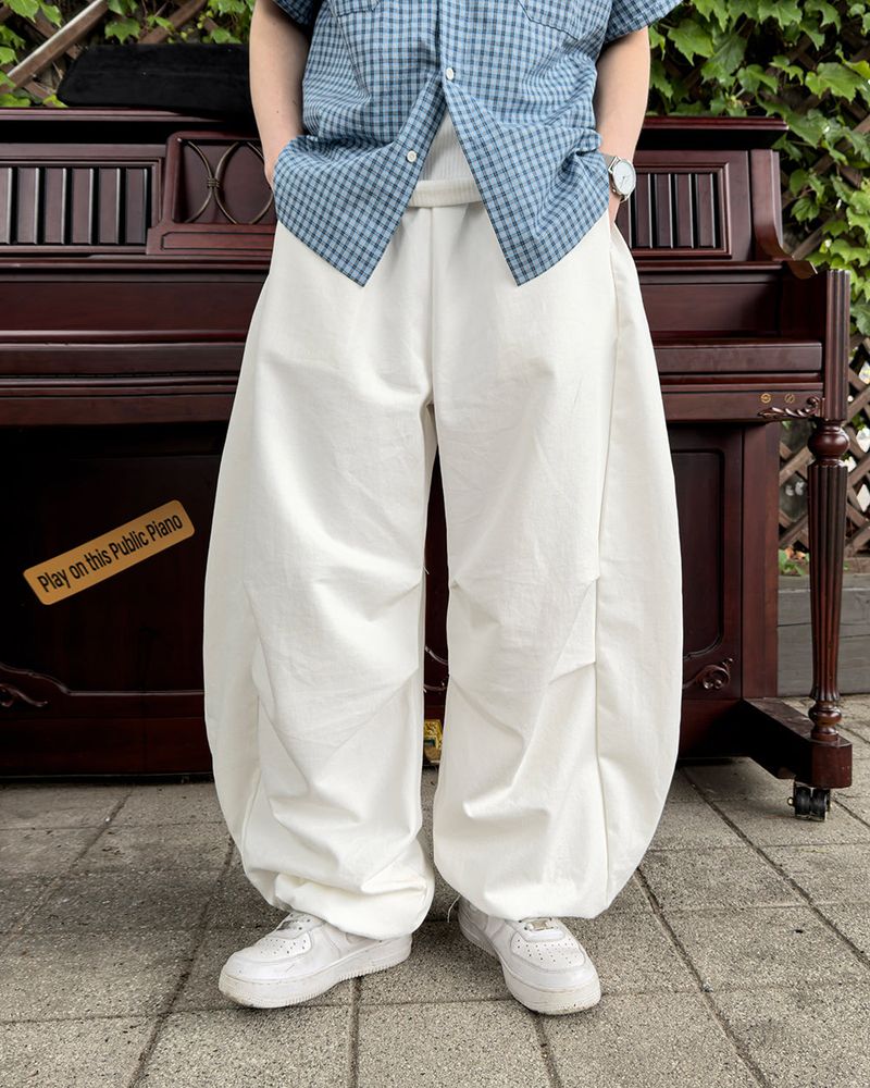 Trevil Patch Balloon Chino Pants