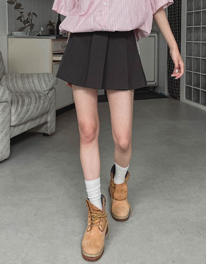 Tiba pleats mini skirt