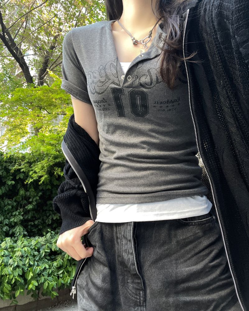 Vintage ten snap ribbed t-shirts