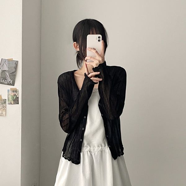 Wrinkle Wavy V-Neck Cropped Cardigan
