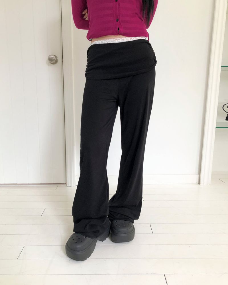 Tapoon Lace Sagging Pants