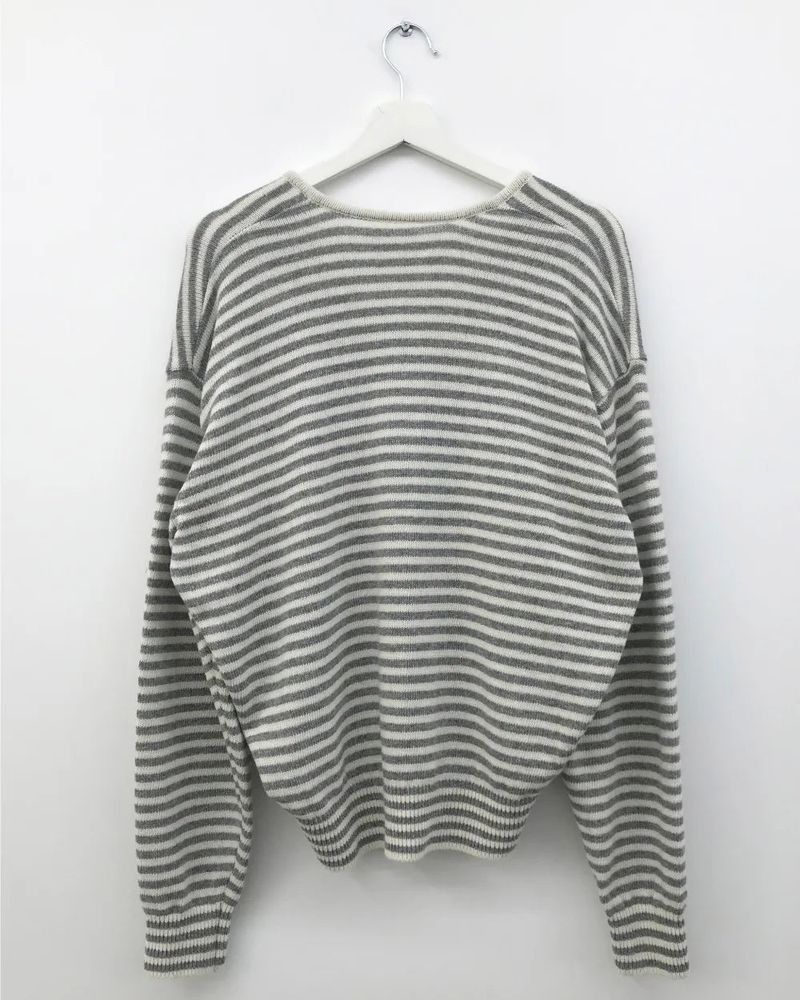 Cebu striped V-neck knit (2color)
