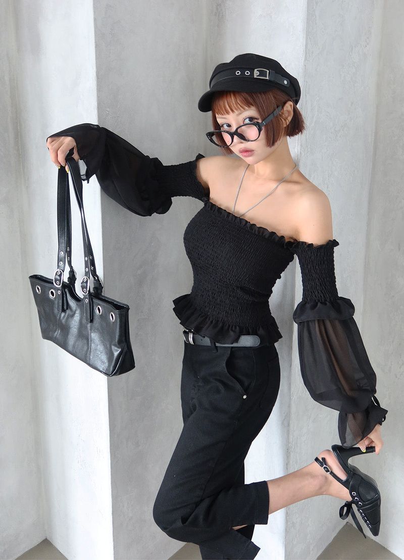 Slit Capri Three-Quarter Bootcut Pants