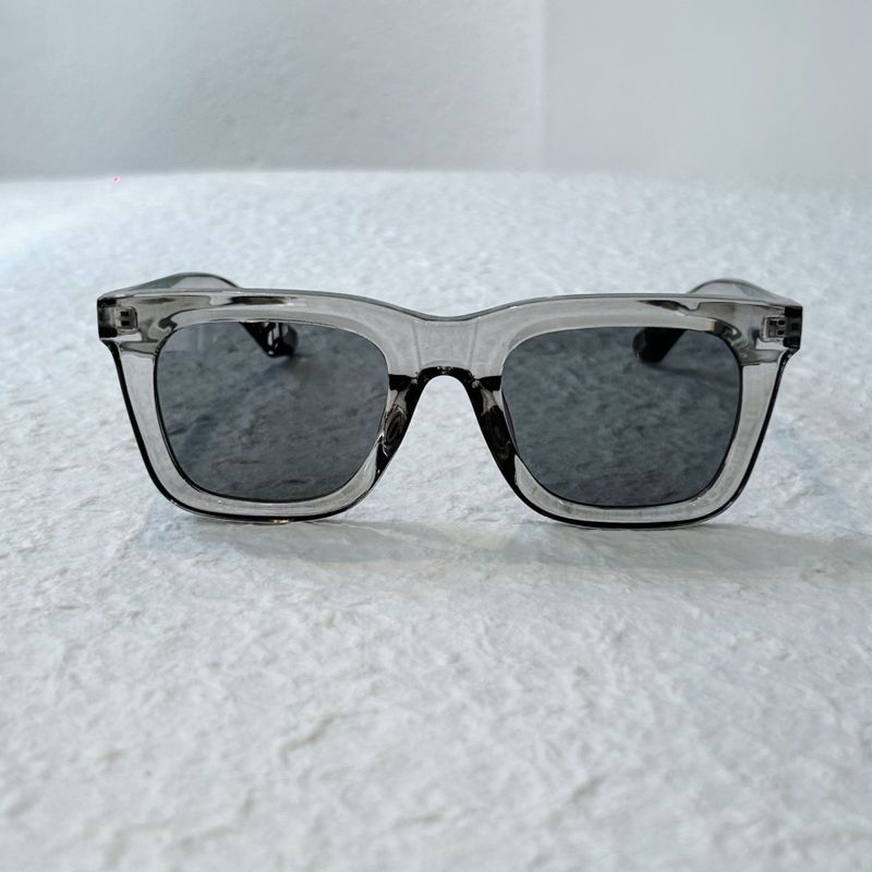 Bold Frame Sunglasses