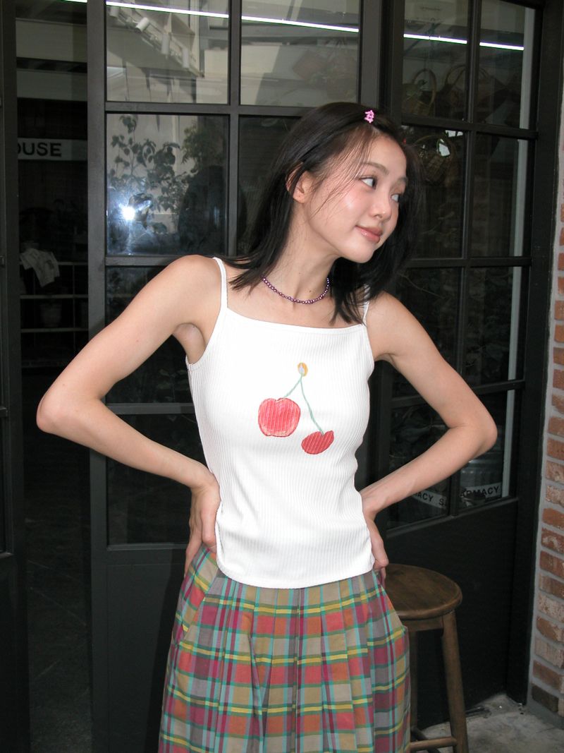 SEASEE(シーシー)の「Noodle strap,White (Tops)」