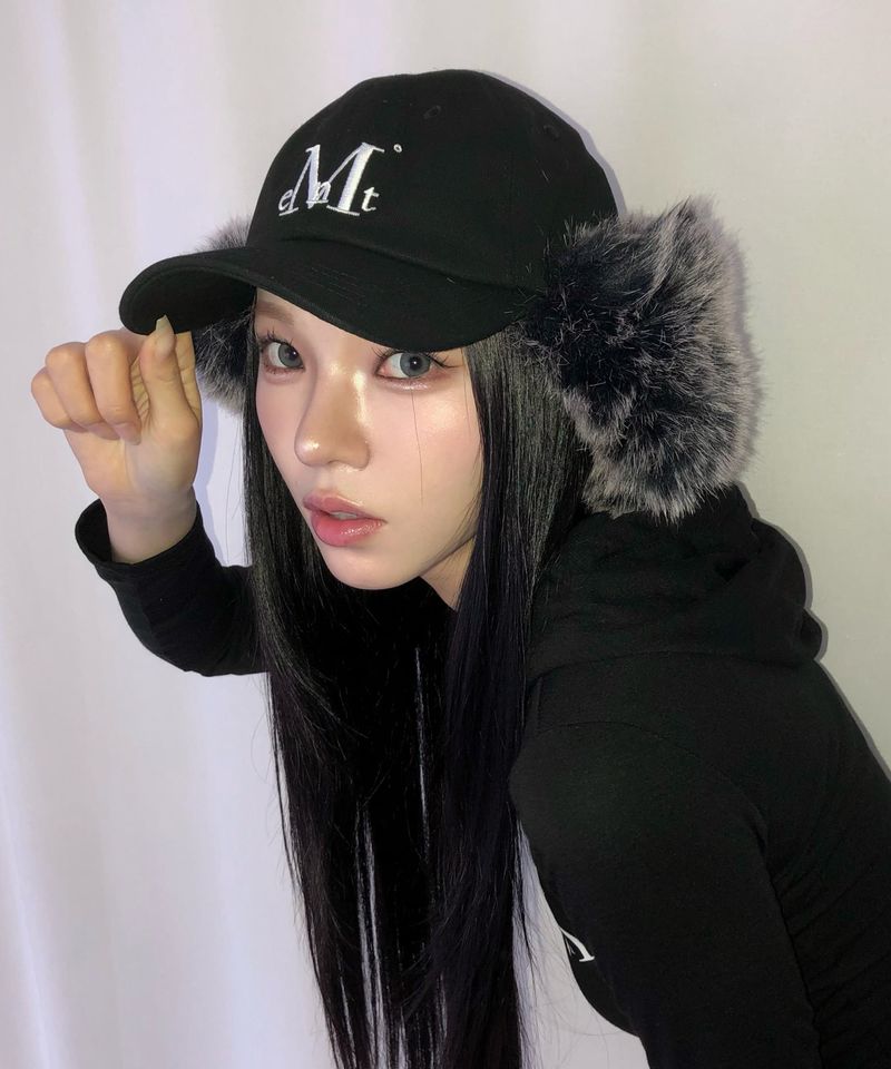 SIGNATURE EARFLAP BALL CAP
