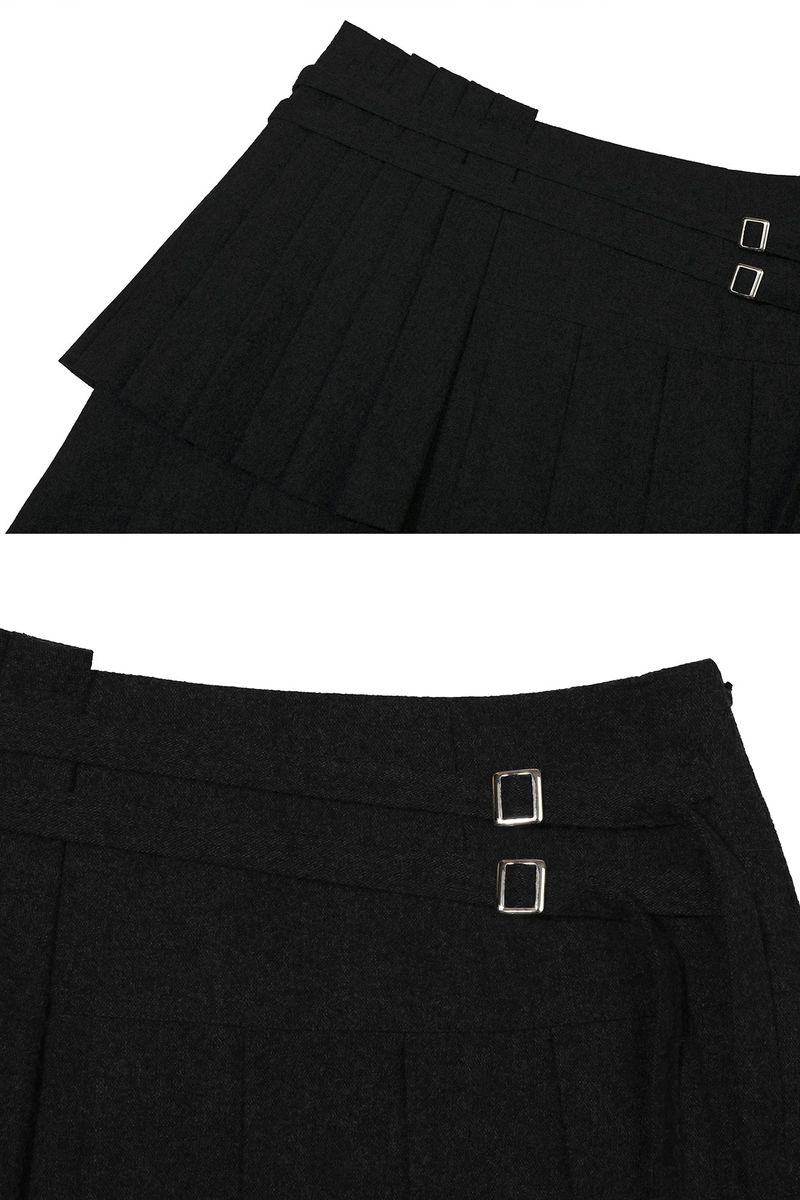 LAYERED PLEATS SKIRT black