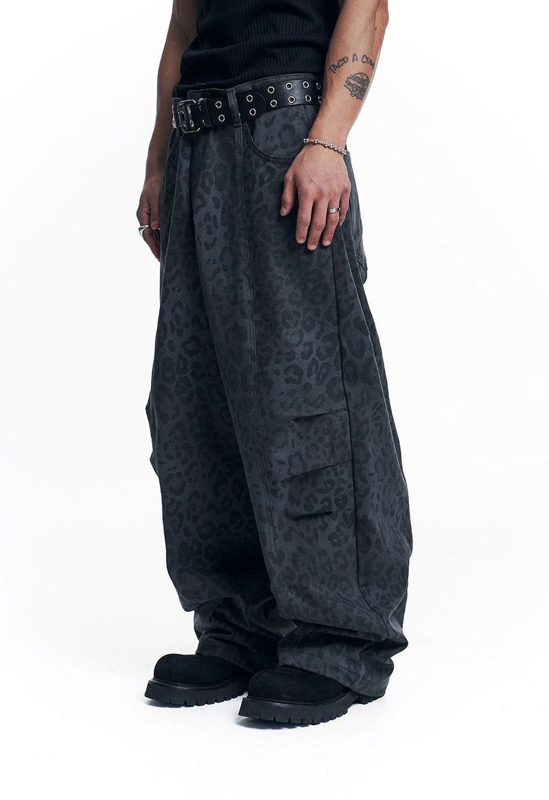 Curved Leopard Pants - Charcoal