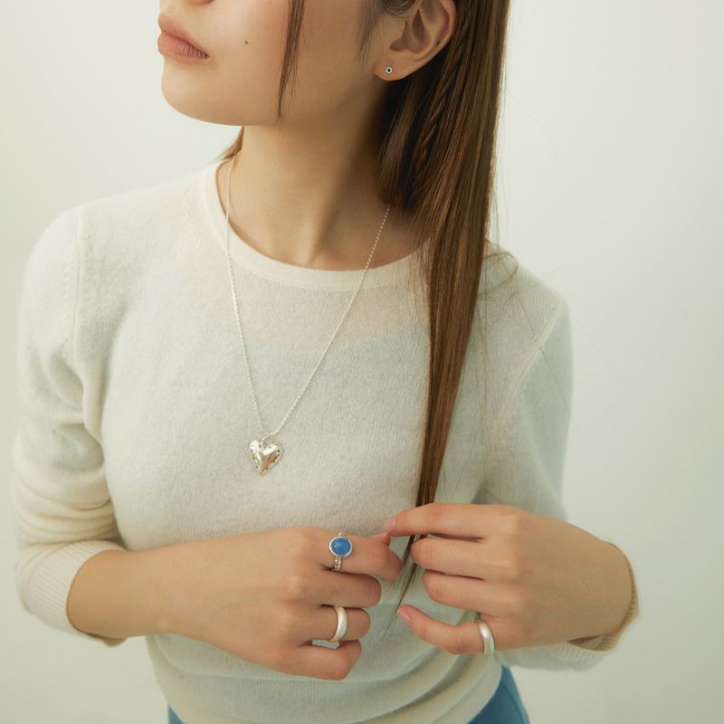 bubble blue quartz ring