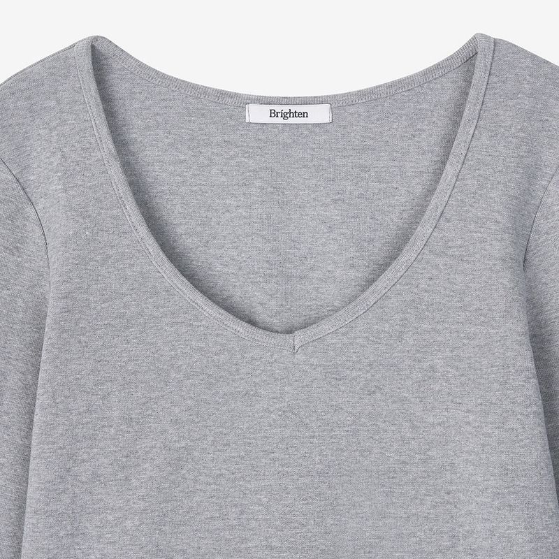Essential V-Neck Grey