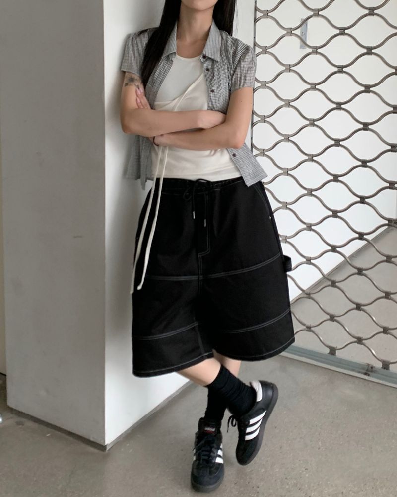 Stitch bermuda pants