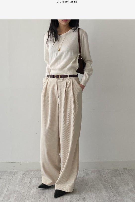 Corduroy two-pin tuck wide slacks