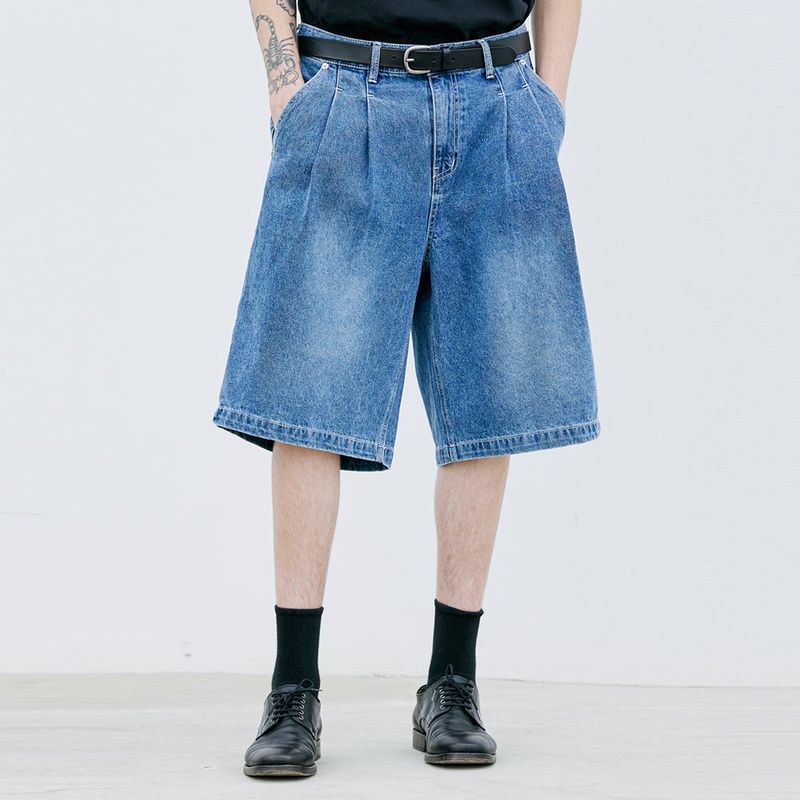 2 TUCK WASHED DENIM BERMUDA PANTS BLUE