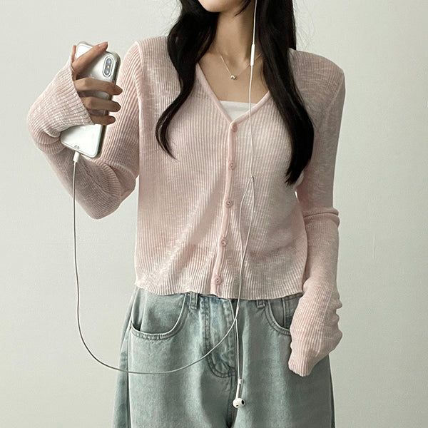 hijjoo（ハイチュー）の「Yurring button knit cardigan（Tops）」