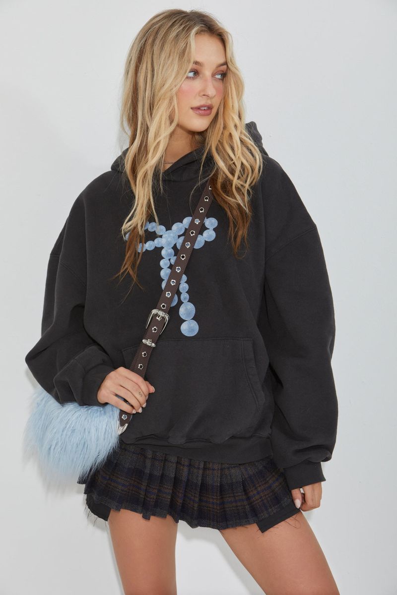 BEADS RIBBON HOOD