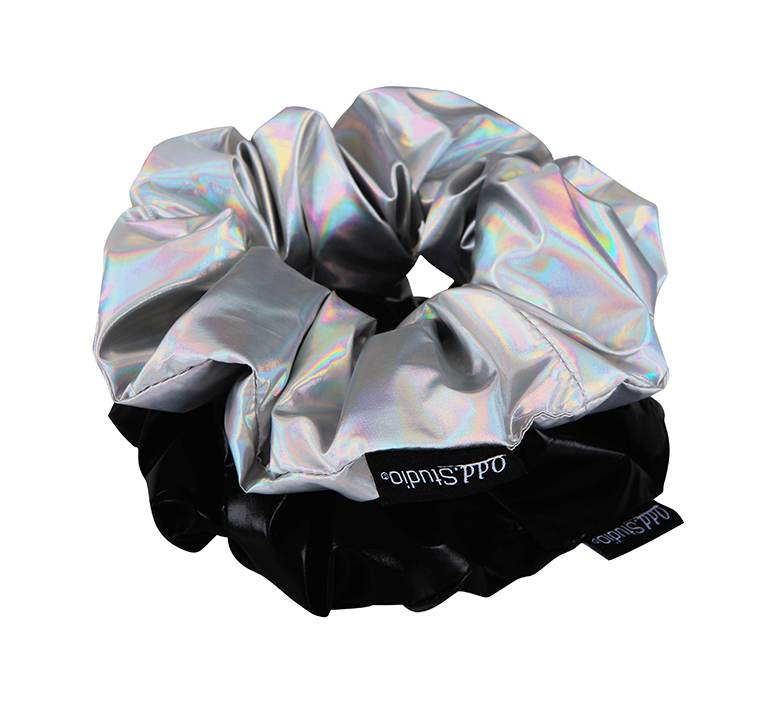 GLOSSY SCRUNCHIES