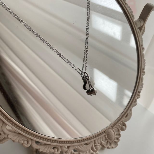 yu Heart ball, unique y necklace