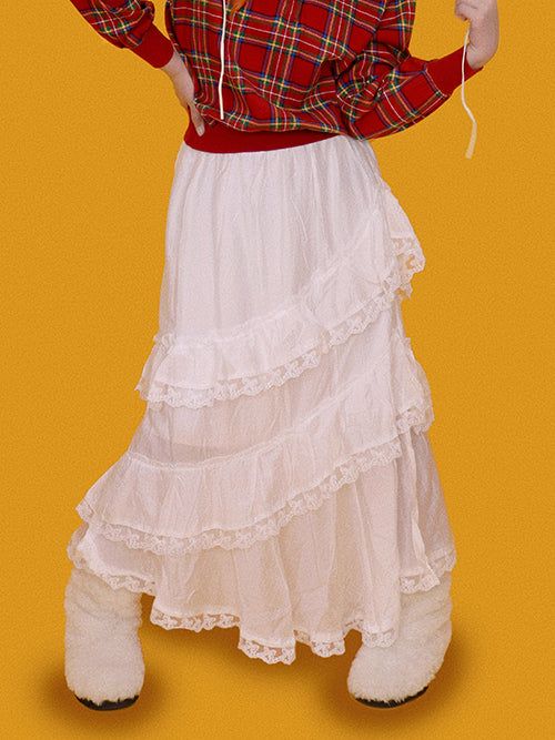 KUO（クーオ）の「lainie ruffle lace long skirt (2color)（Skirts）」