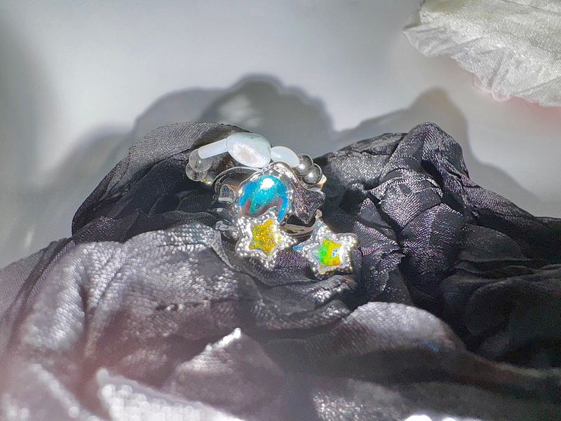 Bold aurora ring