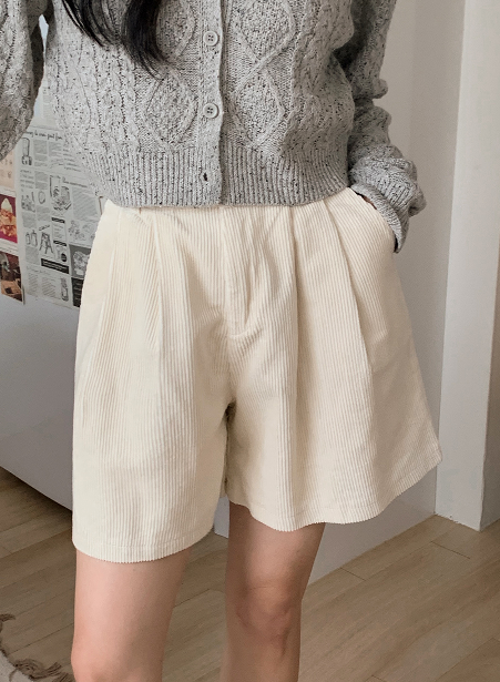 SHOPPERLAND（ショッパーランド）の「Corduroy Two Pintuck Short Pants (5color)（Pants）」