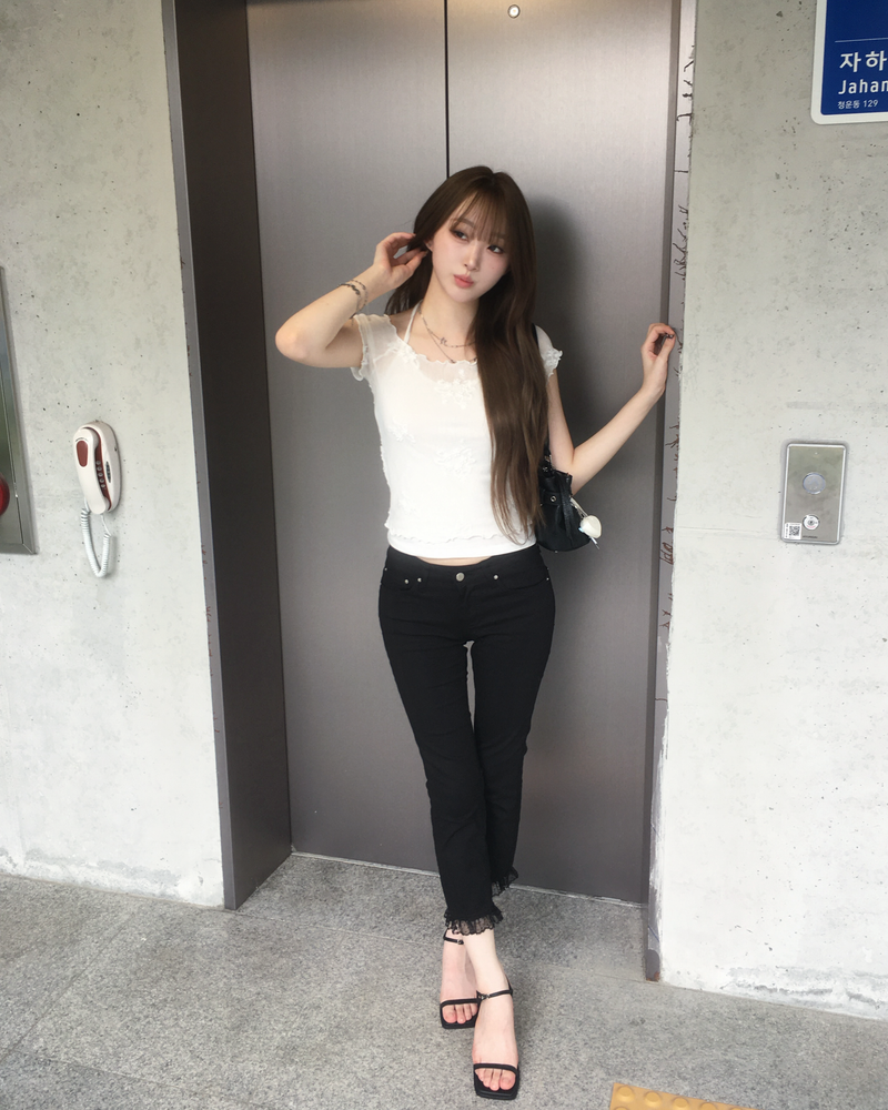Flower layered T