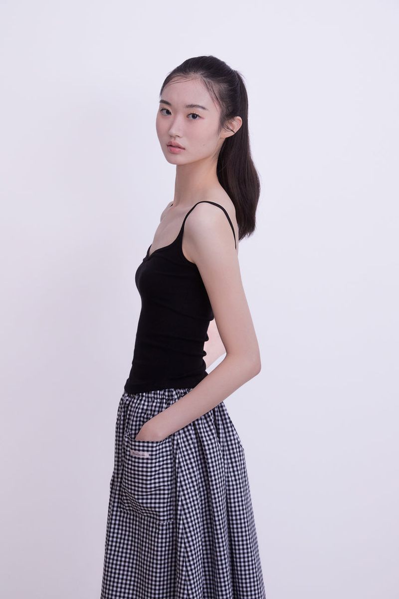 Sweet heart neck Camisole (BLACK)