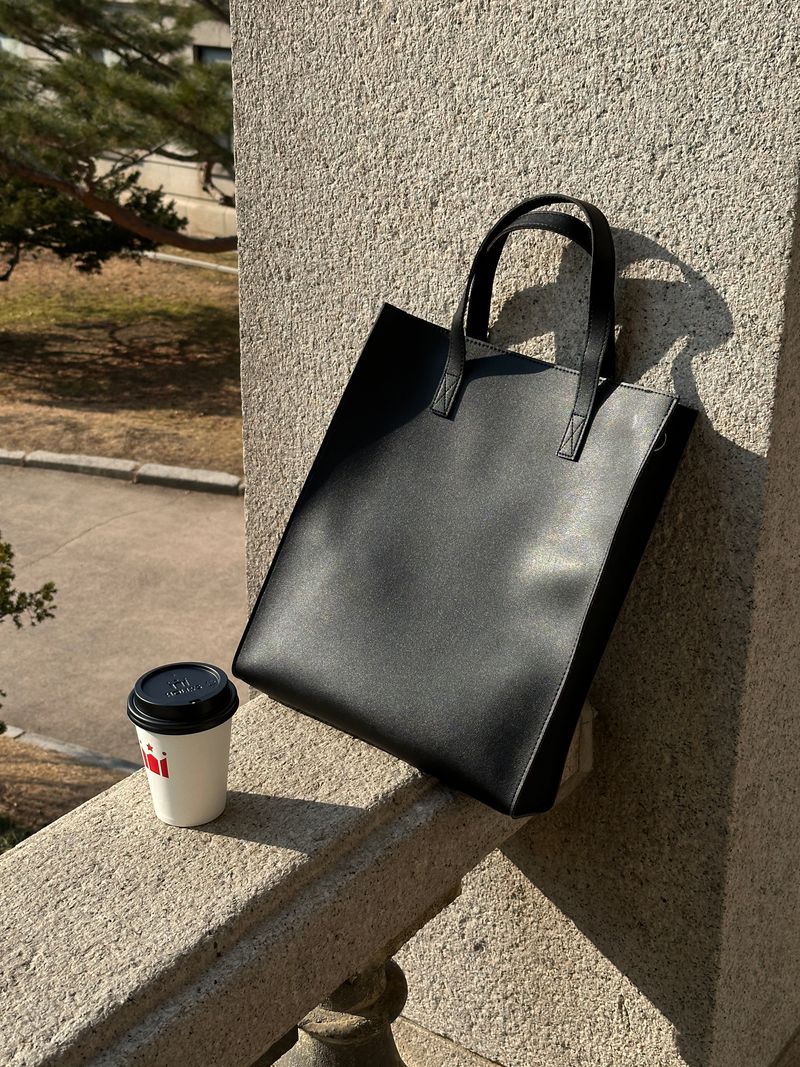 lemenne(ルメンヌ)の「Modern Two-Way Todbag (Black)(Bags)」