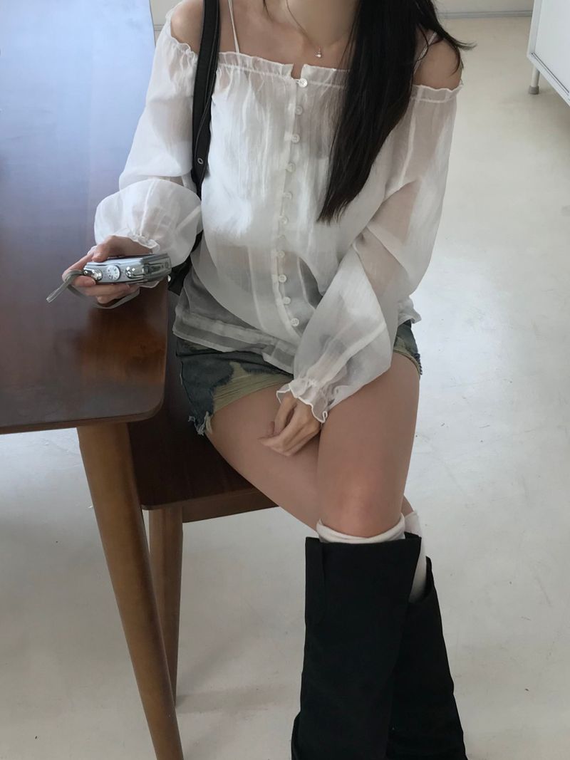 Salty Off-Shoulder Blouse (2 colors)