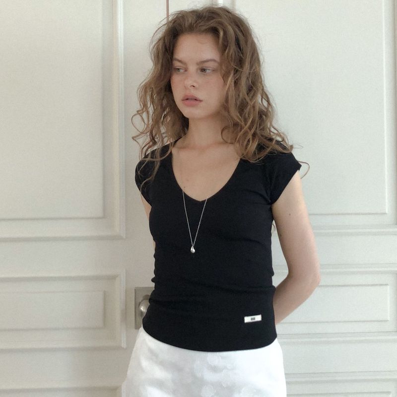 delidi（ディライディ）の「Urbane T-shirts (black)（Tops）」