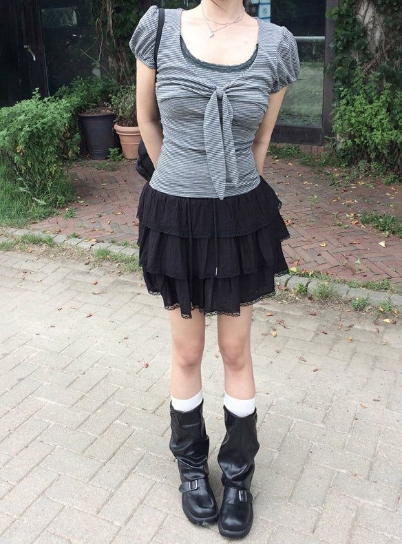 anyonemore（エニーワンモアー）の「ライング レース ティアード バンディング ミニスカート（パンツ）」