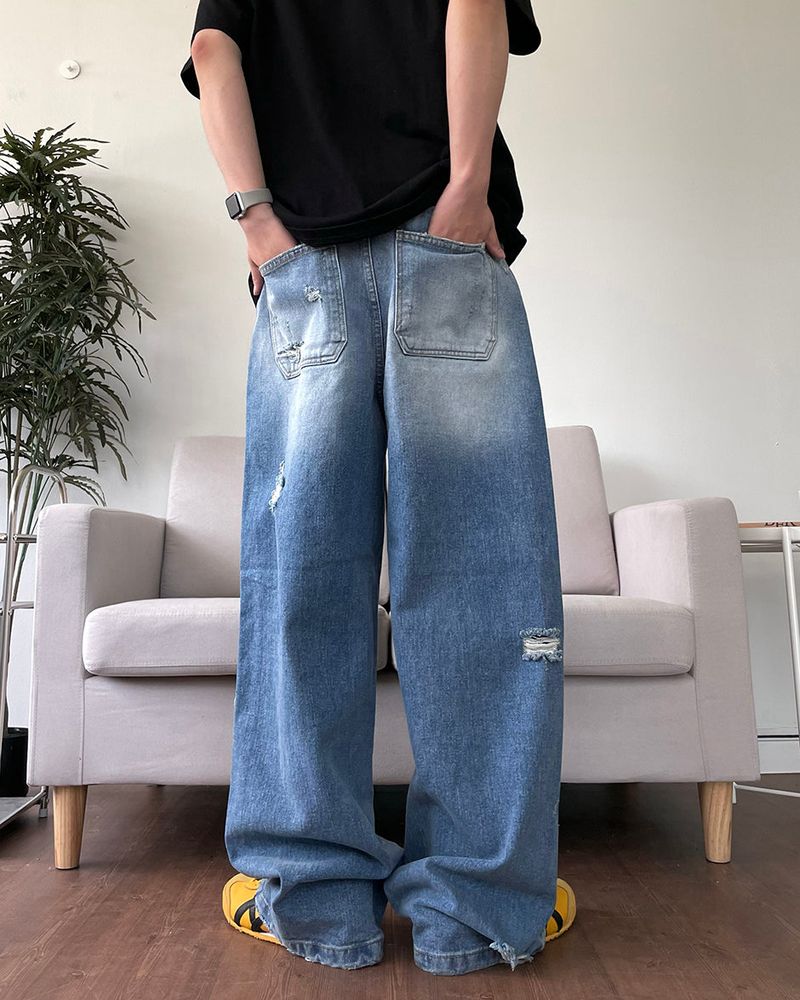 Destroyed brush denim pants